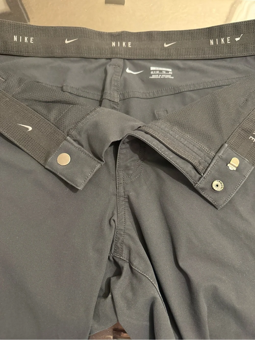 Nike Men's Chino Pants in Black